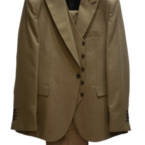 Camel brown suit – rich and distinctive, great for standout looks