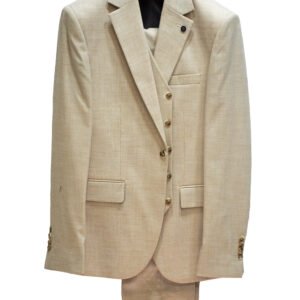 Light beige suit – soft tone, ideal for daytime weddings and summer events.